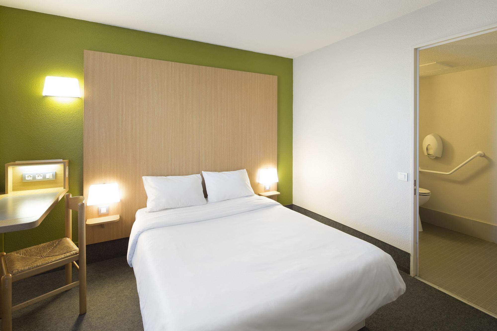 B&B Hotel Niort Marais Poitevin Est 외부 사진