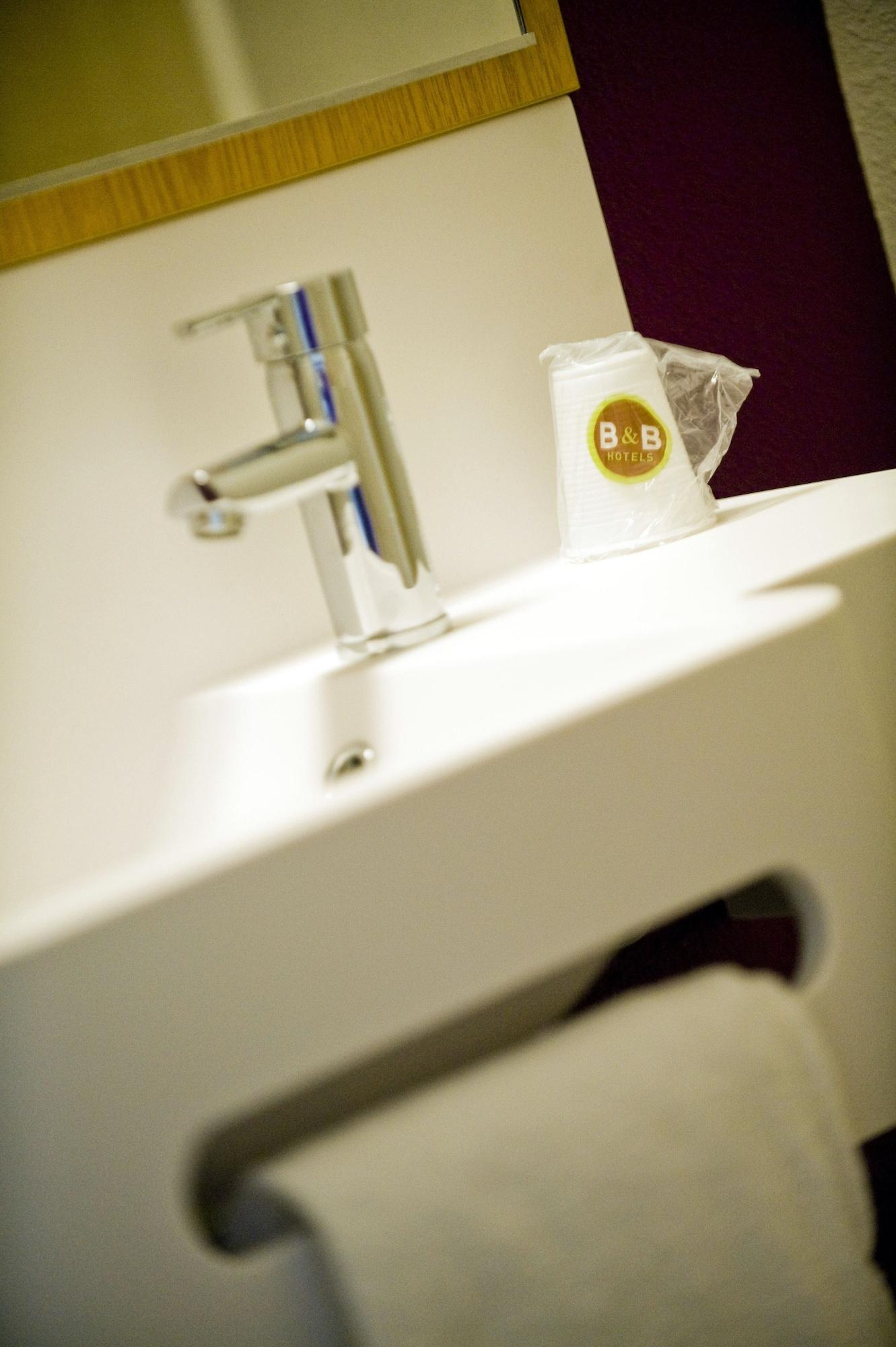 B&B Hotel Niort Marais Poitevin Est 외부 사진