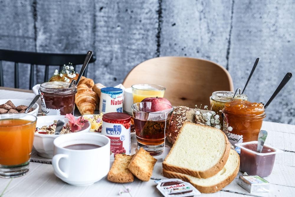B&B Hotel Niort Marais Poitevin Est 외부 사진